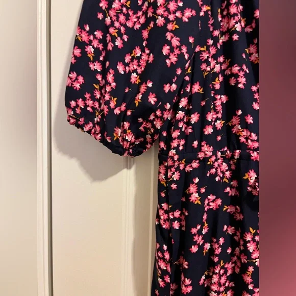 Draper James Martina Popover Dress in Navy Cherry Blossom Size M - Picture 8 of 11